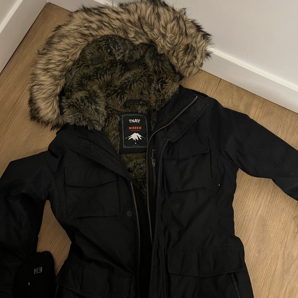 TNA Niseko Parka in Black size M - Picture 4 of 11